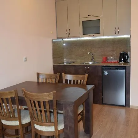 Goldi 85 Apartment